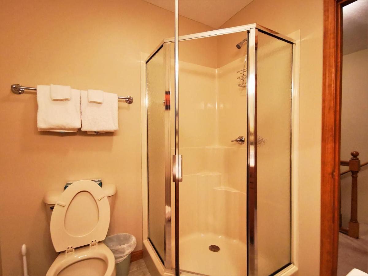 Gorgeous House For Ski Retreat Or Mountain Vacations スノーシュー エクステリア 写真