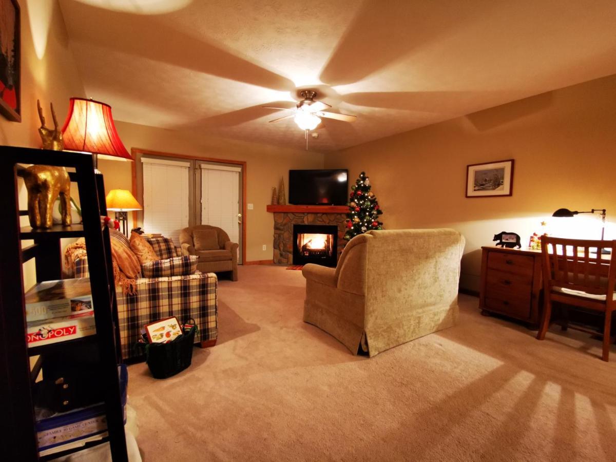 Gorgeous House For Ski Retreat Or Mountain Vacations スノーシュー エクステリア 写真